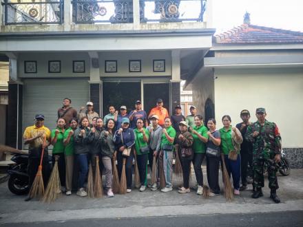 Kulkul PKK dan Posyandu Bulan Agustus 2026, Pemdes Tajun Laksanakan Gotong Royong di Jalur Pasar Men