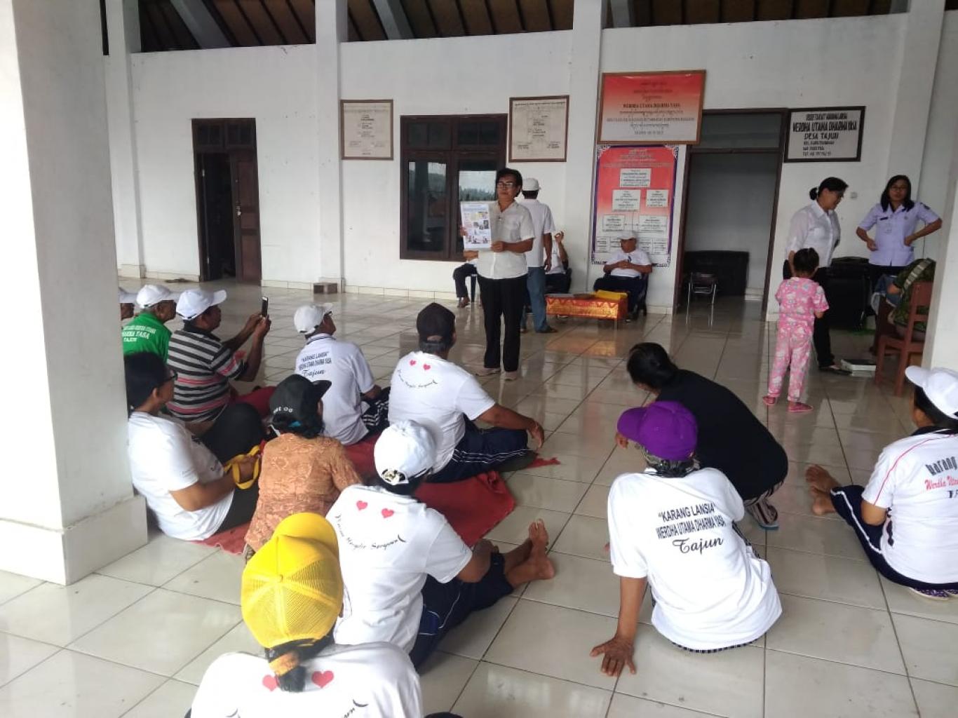 Pelayanan Kesehatan Gratis, Berkah Sehat untuk Lansia Desa Tenjolayar